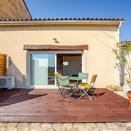 Guesthouse Les Maurins Saint-Sulpice-de-Faleyrens Bagian luar foto