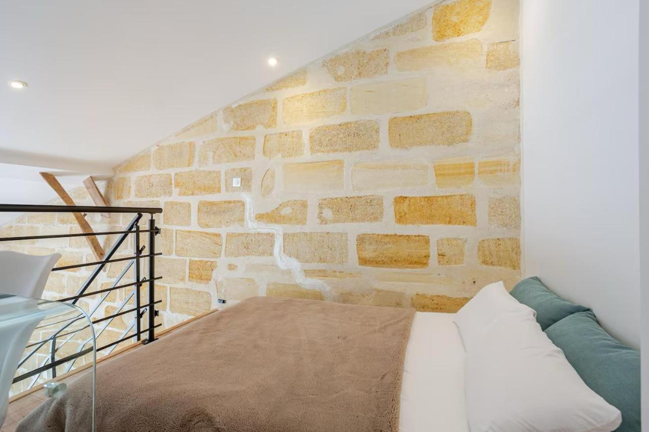 Guesthouse Les Maurins Saint-Sulpice-de-Faleyrens Bagian luar foto