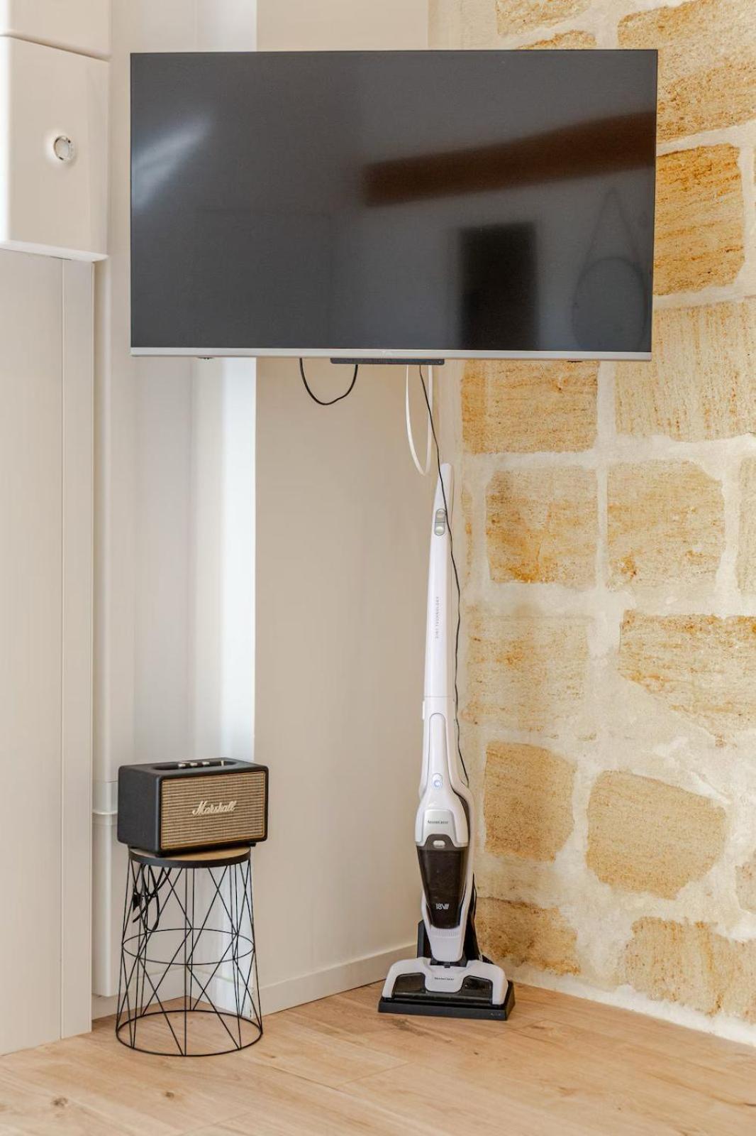 Guesthouse Les Maurins Saint-Sulpice-de-Faleyrens Bagian luar foto